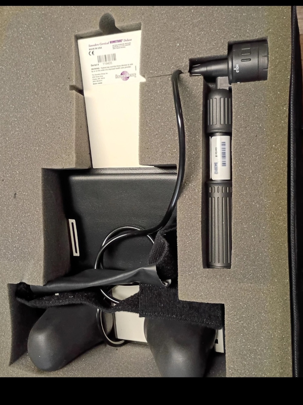 Saunder Cervical NECK Traction HomeTrac Deluxe Device & Black Travel Case USED